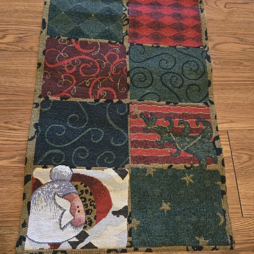 Signature Homestyles Christmas Tapestry Table Runner Santa Patchwork 49